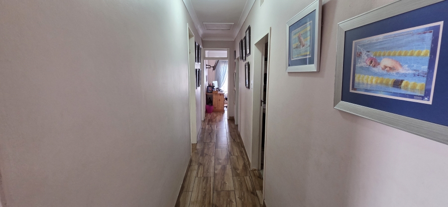 4 Bedroom Property for Sale in Monument Heights Northern Cape